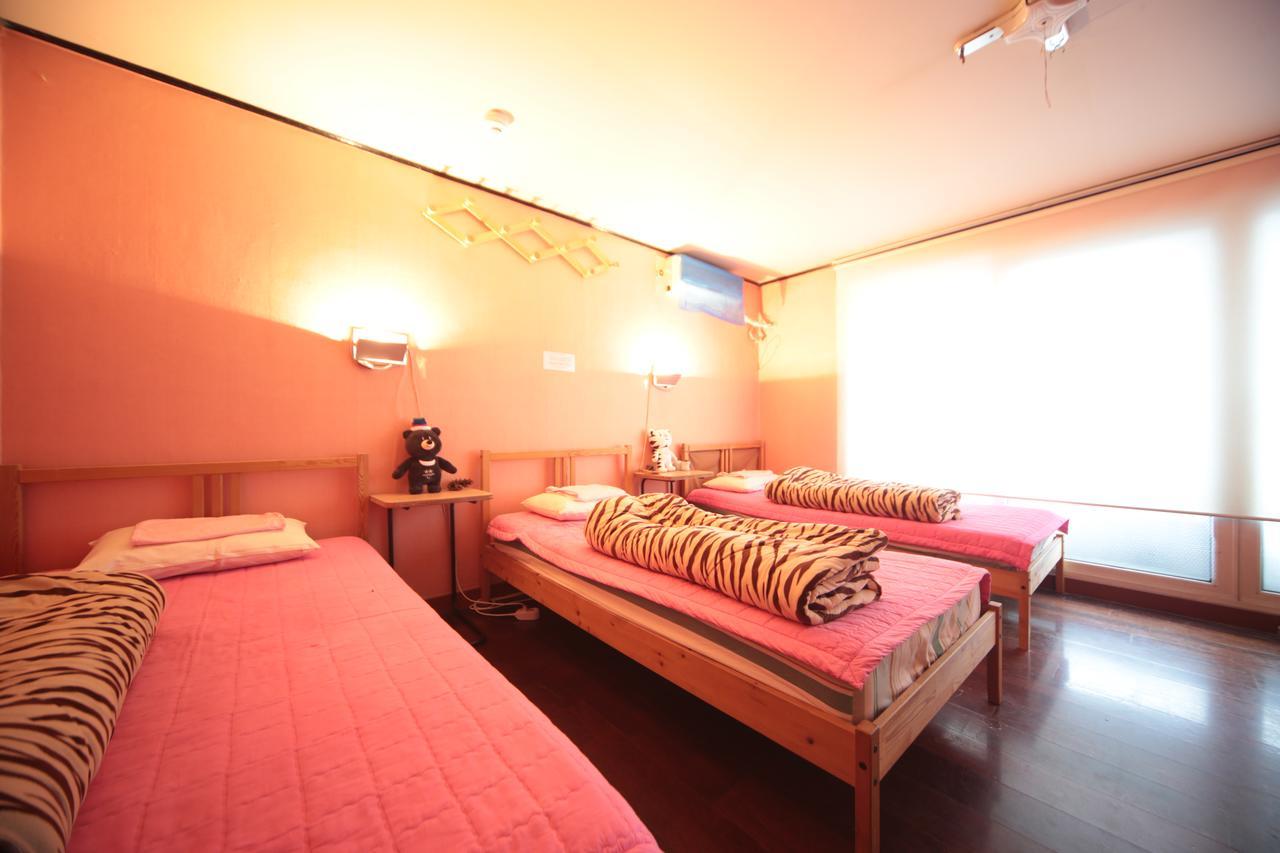 Comeinn Guesthouse Hongdae - Female Only Seoul Exterior foto