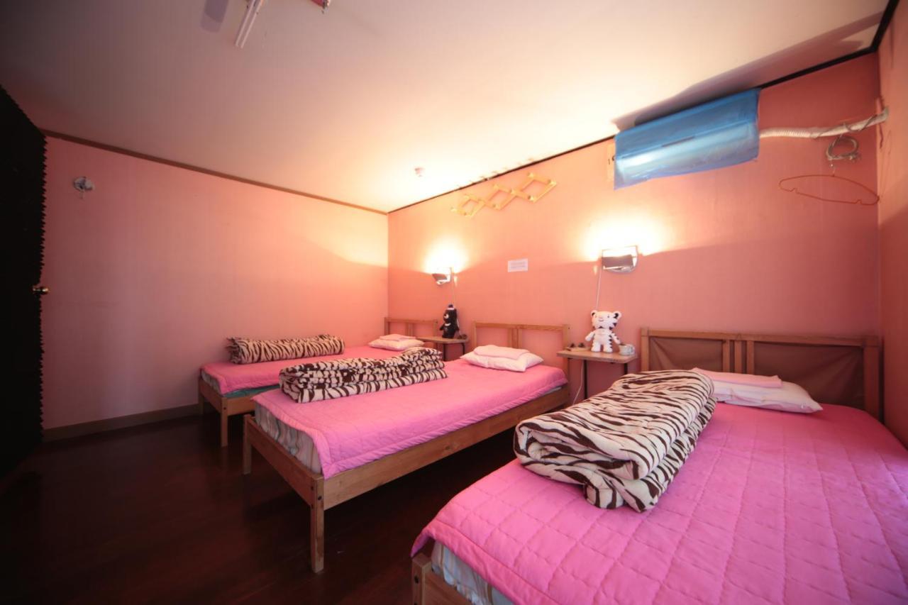 Comeinn Guesthouse Hongdae - Female Only Seoul Exterior foto